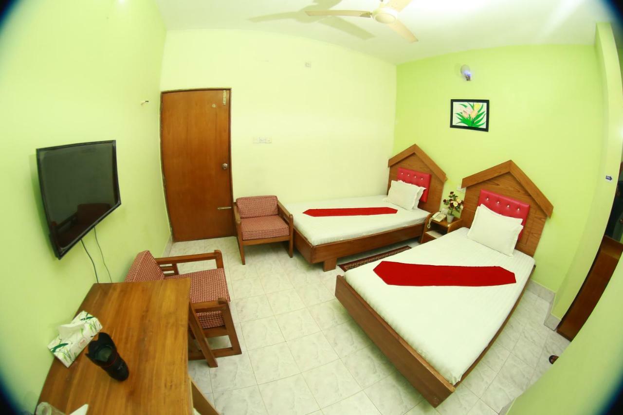 Hotel Farmis Garden Sylhet Bagian luar foto